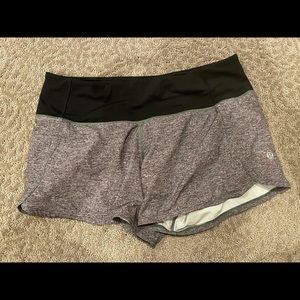 Lululemon Speed Up short size 6